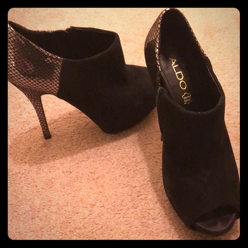 Aldo Madura peep toe bootie 7.5
